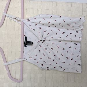 Ruffled cropped top floral